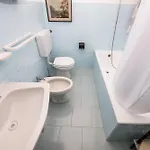 Paruzzi Eleganza Storica A 6 Minuti A Piedi Dal Di Apartment *