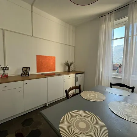 Paruzzi Eleganza Storica A 6 Minuti A Piedi Dal Di Appartement Dervio