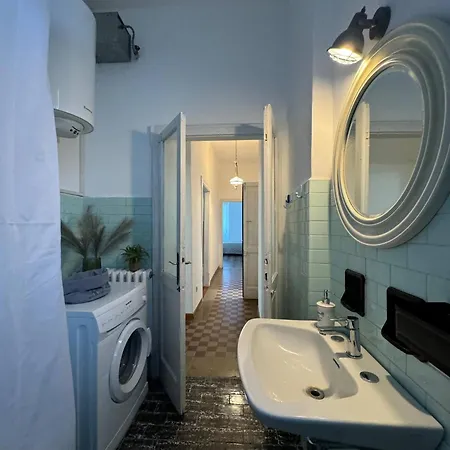 Paruzzi Eleganza Storica A 6 Minuti A Piedi Dal Di Appartement