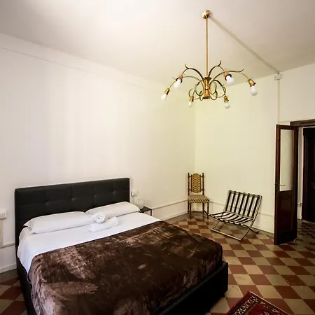 Paruzzi Eleganza Storica A 6 Minuti A Piedi Dal Di Dervio