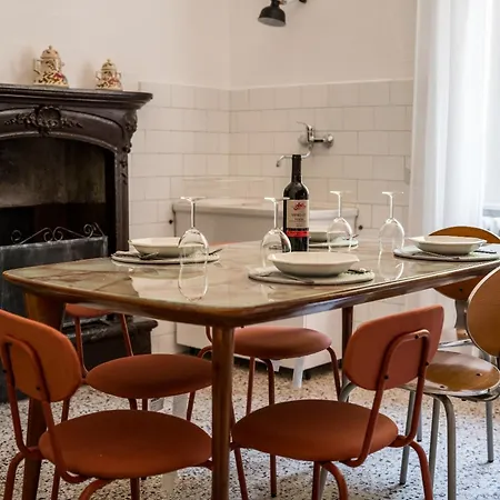 Paruzzi Eleganza Storica A 6 Minuti A Piedi Dal Di Dervio