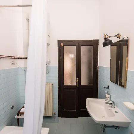 Paruzzi Eleganza Storica A 6 Minuti A Piedi Dal Di Appartement Dervio