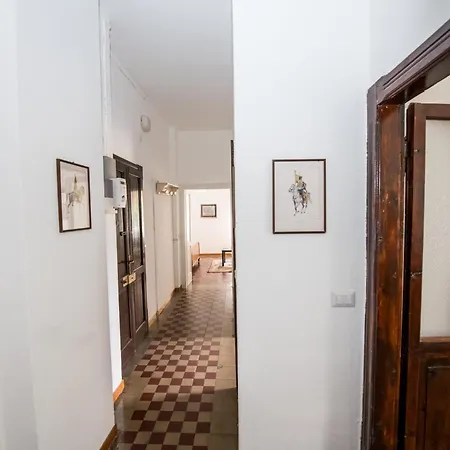 Paruzzi Eleganza Storica A 6 Minuti A Piedi Dal Di Dervio