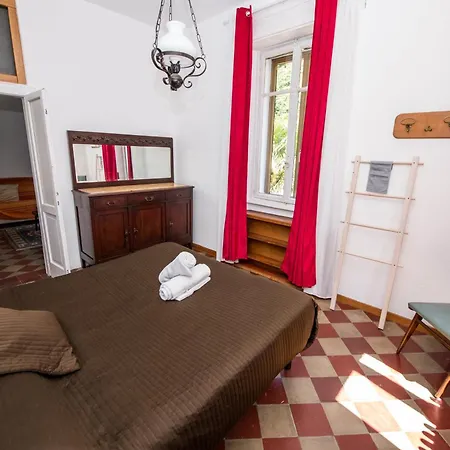 Paruzzi Eleganza Storica A 6 Minuti A Piedi Dal Di Apartament Dervio